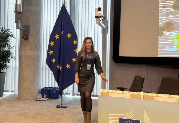 159BF092-53E3-4650-AE3A-4DC73C23DAFD 159BF092-53E3-4650-AE3A-4DC73C23DAFD